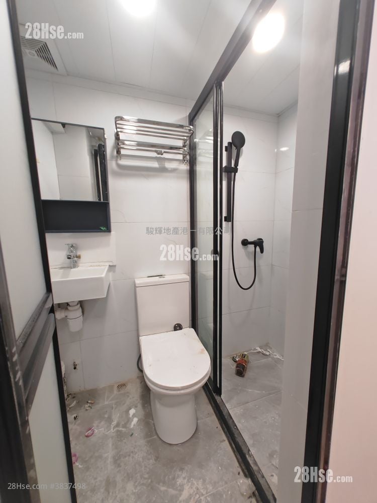 Continental Mansion Rental Studio , 1 Bathroom 160 ft²