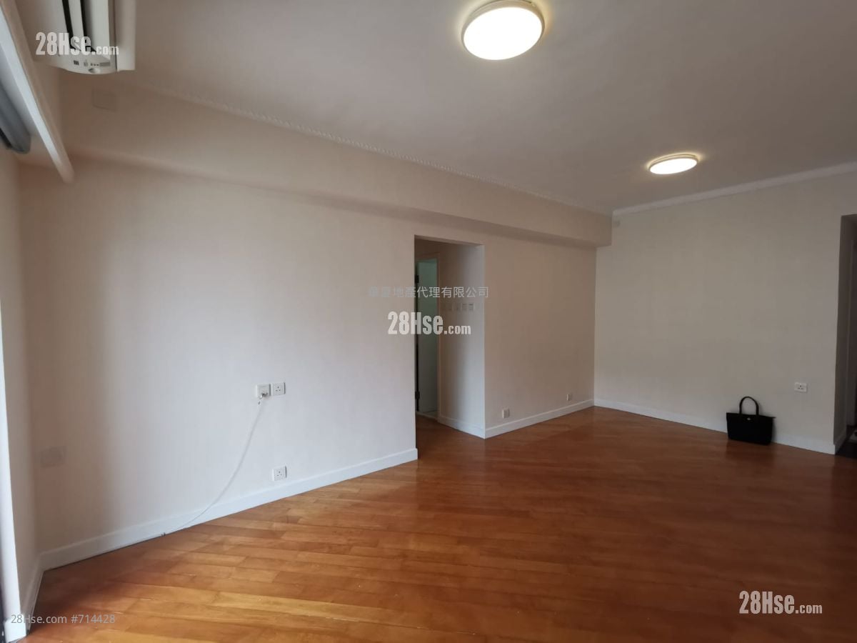 Arran Court Rental 2 Bedrooms , 2 Bathrooms 728 ft²