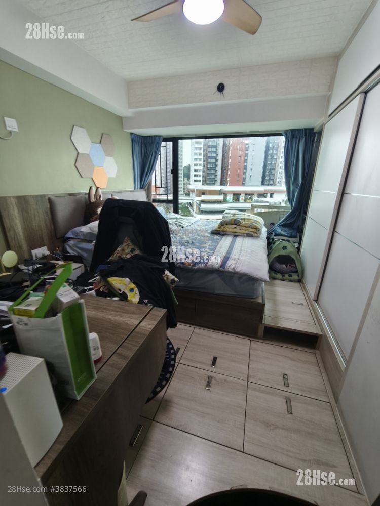 御豪山庄 售盘 3 房 , 2 浴室 656 平方尺