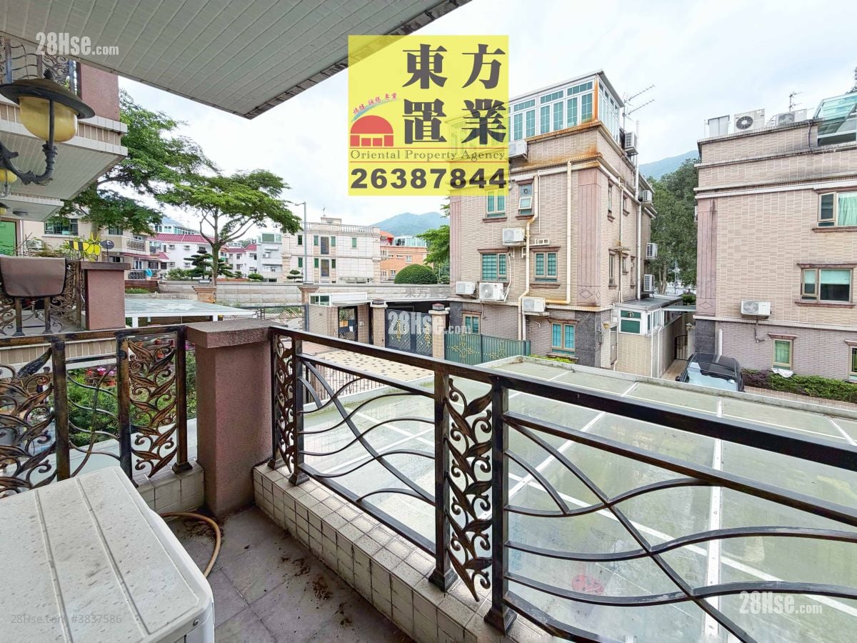 村屋 售盘 5+ 房 , 3 浴室 1,400 平方尺