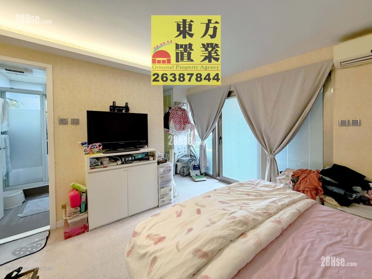村屋 售盘 5+ 房 , 3 浴室 1,400 平方尺