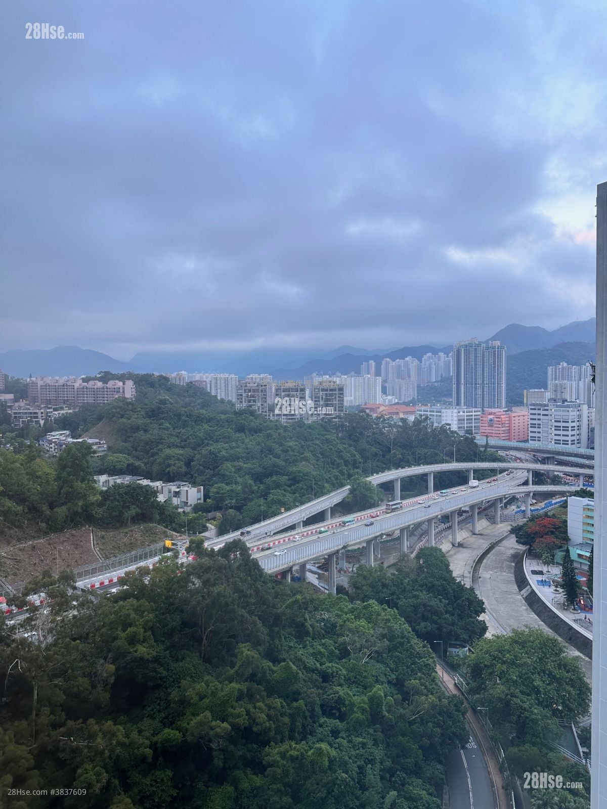 May Shing Court Sell 2 Bedrooms , 1 Bathroom 381 ft²