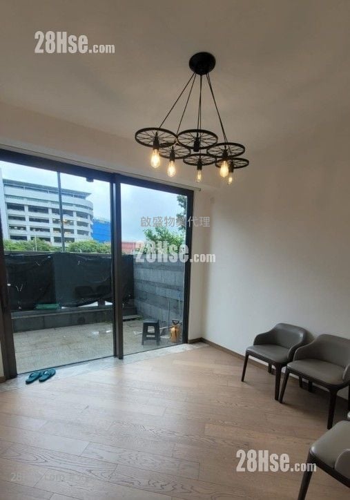 living room: Vibe Centro Rental 4 Bedrooms , 3 Bathrooms 1,203 ft²