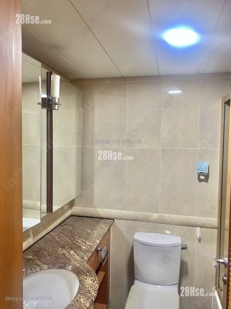 Park Central Rental 3 Bedrooms , 2 Bathrooms 684 ft²
