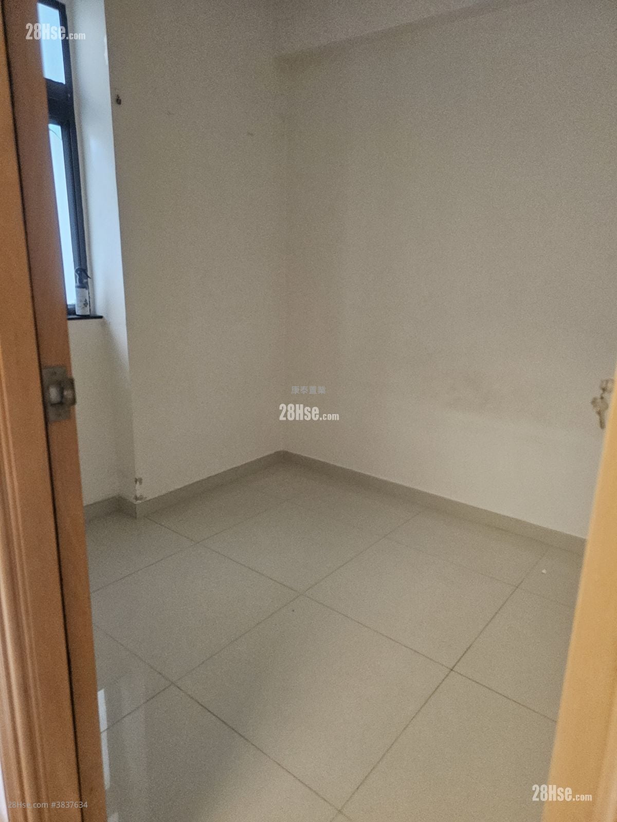 Honour Building Rental 2 Bedrooms , 1 Bathroom