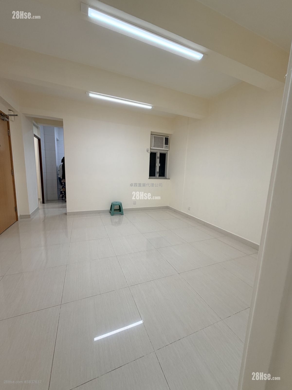 Wing Wah Mansion Rental 2 Bedrooms , 1 Bathroom 501 ft²