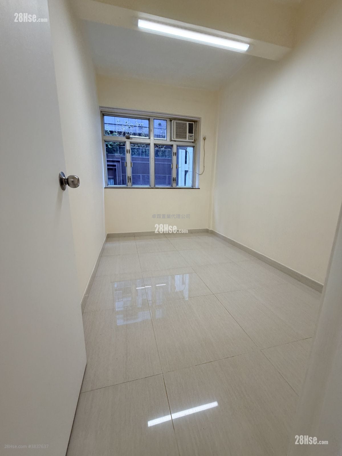 Wing Wah Mansion Rental 2 Bedrooms , 1 Bathroom 501 ft²
