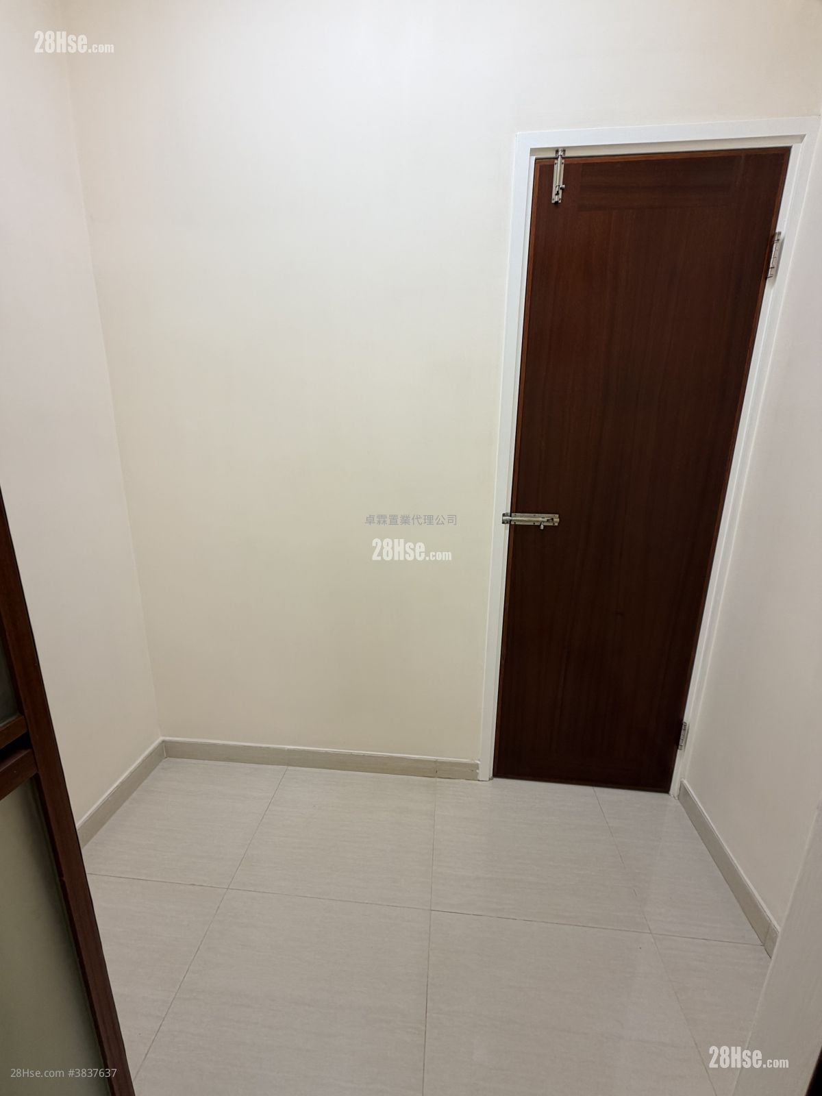 Wing Wah Mansion Rental 2 Bedrooms , 1 Bathroom 501 ft²