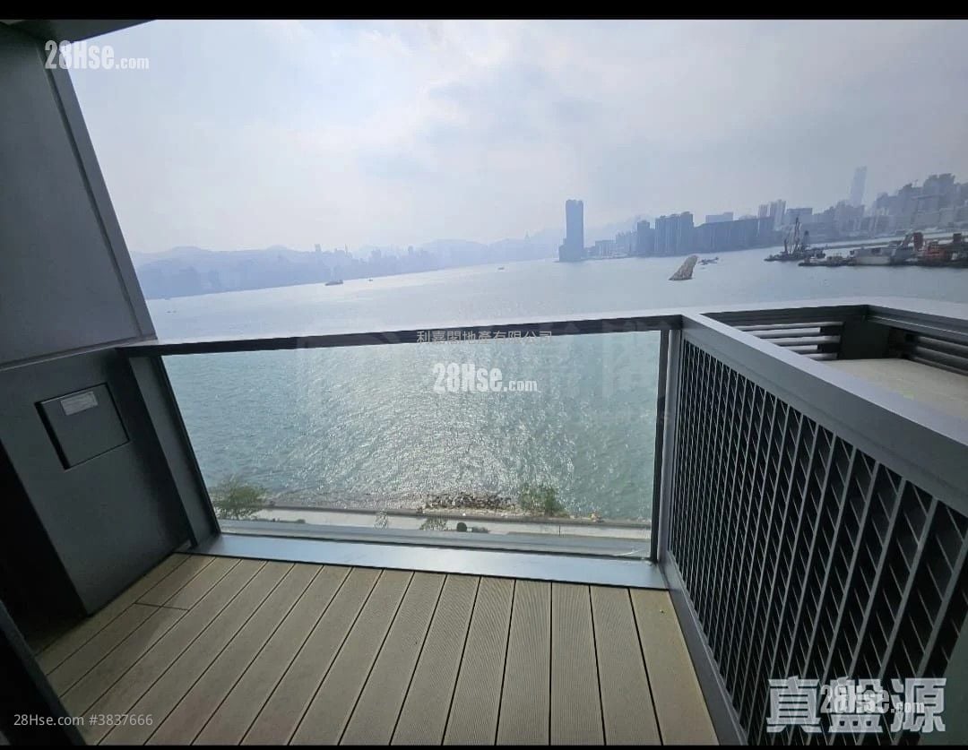 維港灣畔 租盤 3 房 , 2 浴室 818 平方呎
