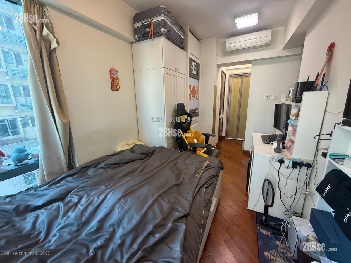 Baker Residences Sell Studio , 1 Bathroom 245 ft²