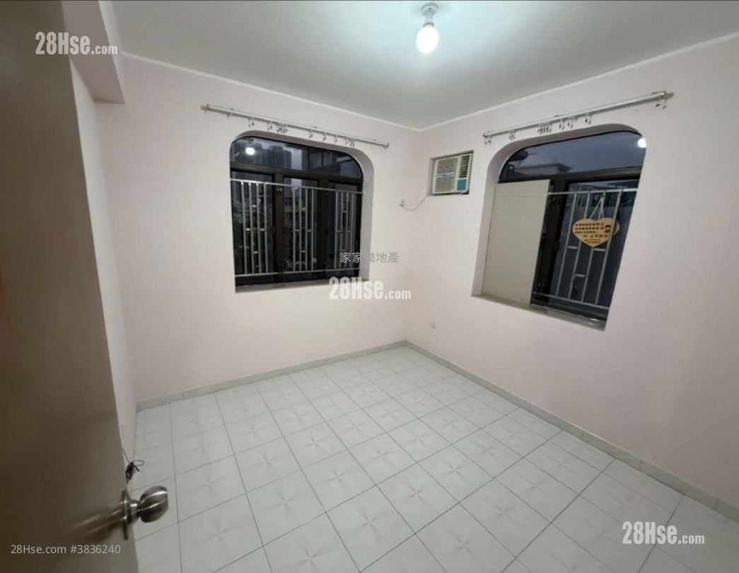 Village Rental 2 Bedrooms , 1 Bathroom 700 ft²