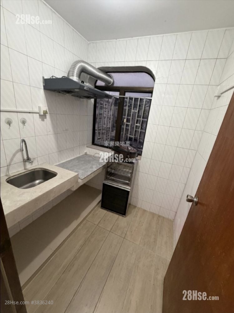 Village Rental 2 Bedrooms , 1 Bathroom 700 ft²