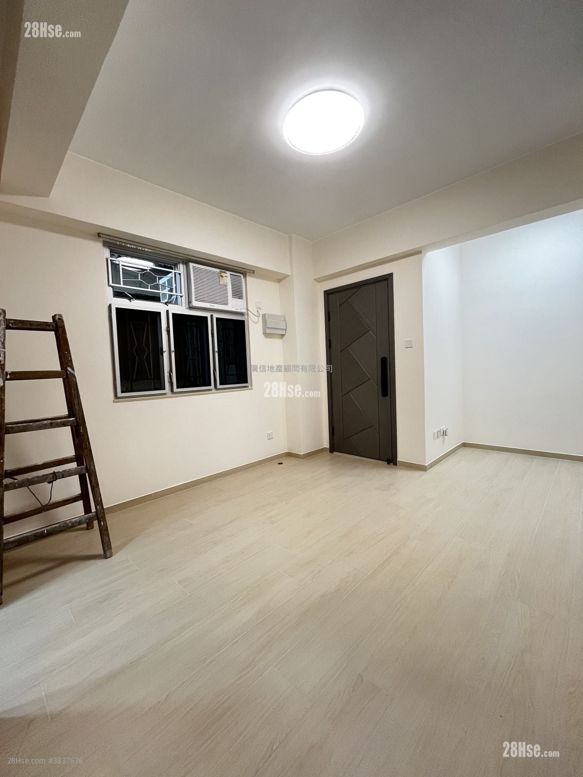 Imperial Court Rental 2 Bedrooms , 1 Bathroom 378 ft²