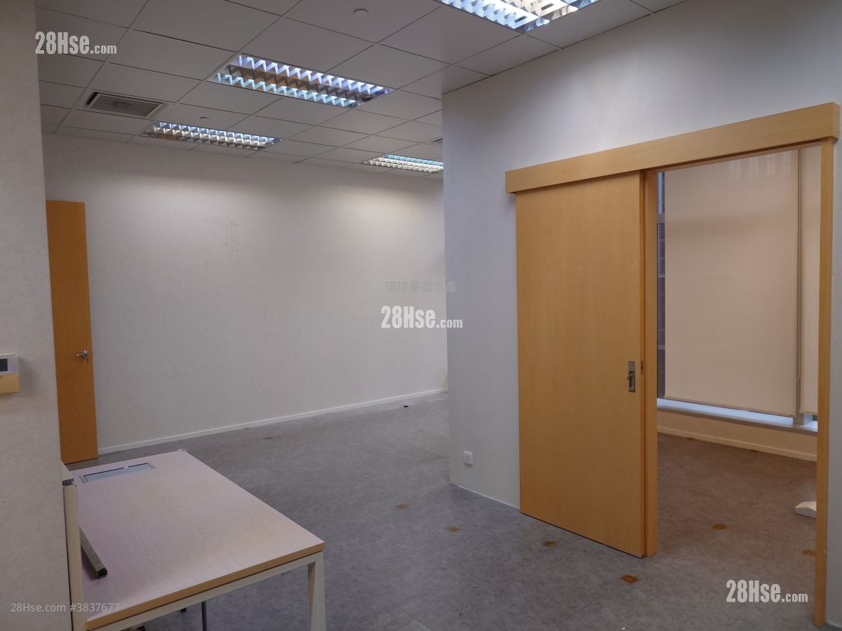 King Palace Plaza Rental 2,215 ft²