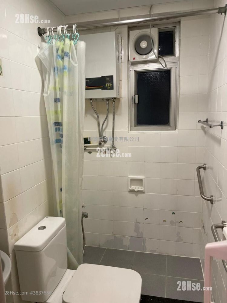 Hong Tin Court Rental 400 ft²