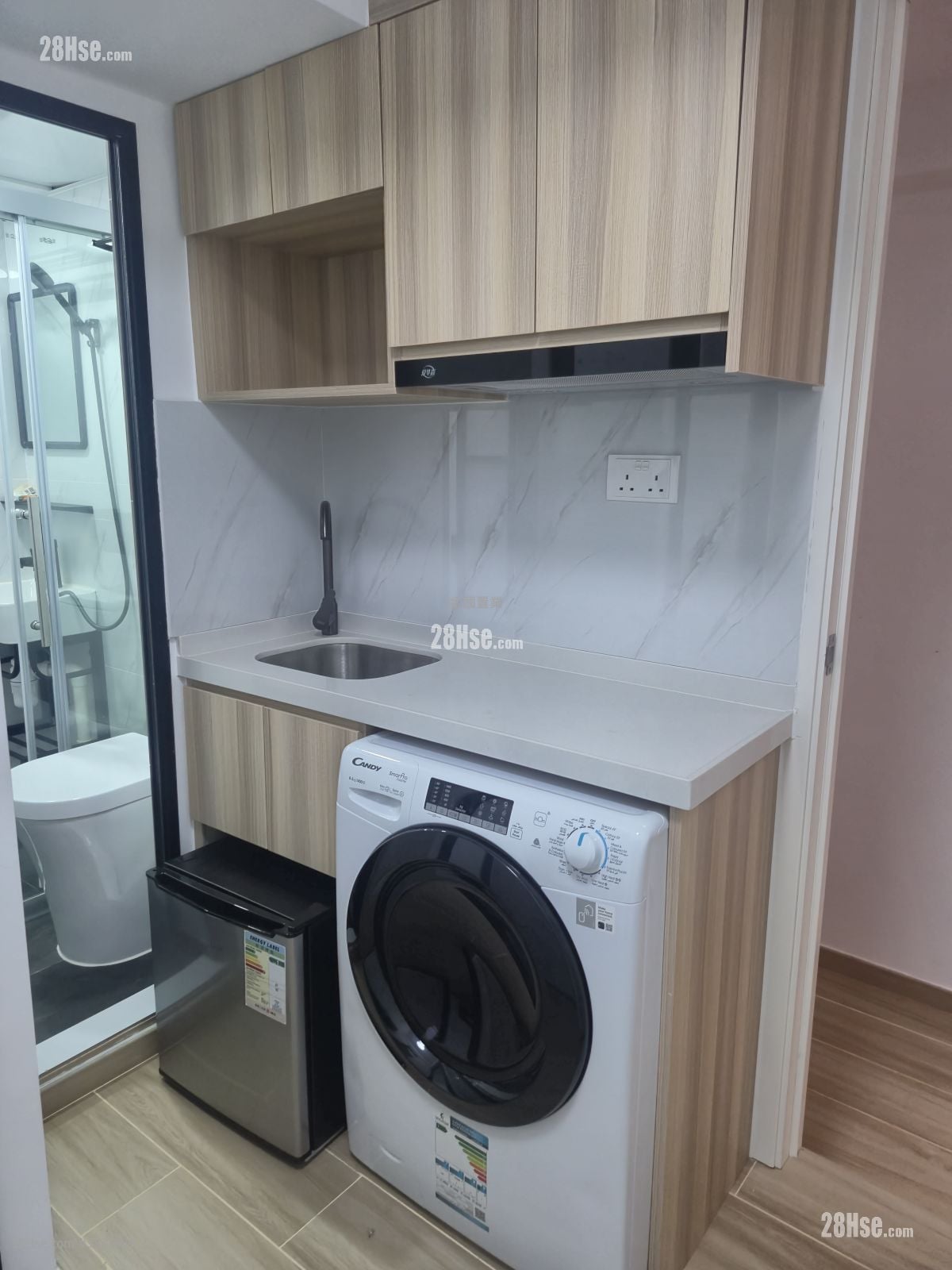 New Lucky House Rental 1 Bedroom , 1 Bathroom 130 ft²