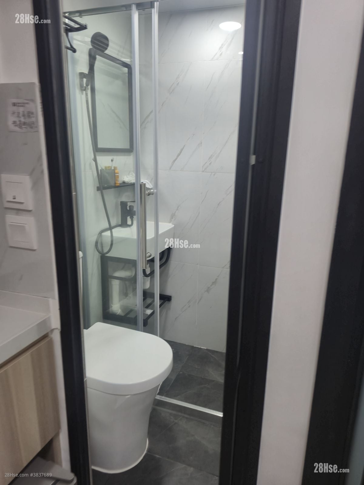 New Lucky House Rental 1 Bedroom , 1 Bathroom 130 ft²