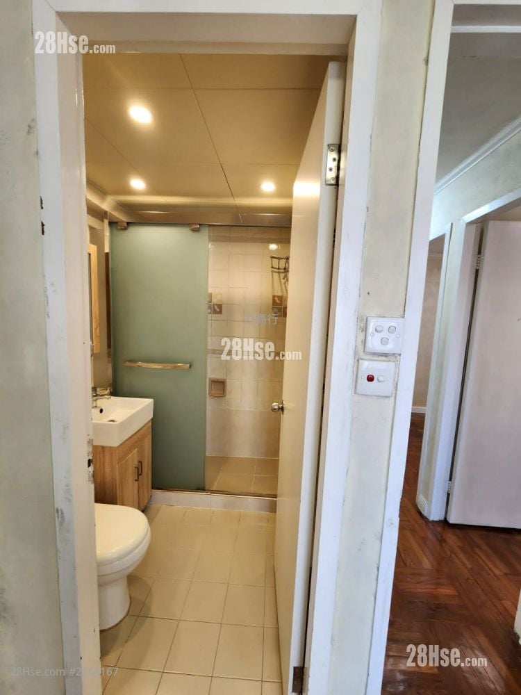 Fortress Garden Sell 4 Bedrooms , 2 Bathrooms 652 ft²