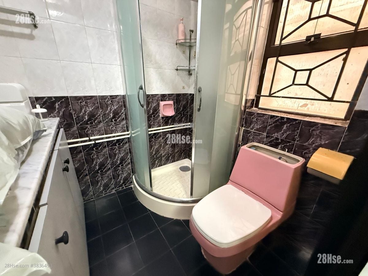 Village Sell 3 Bedrooms , 2 Bathrooms 700 ft²
