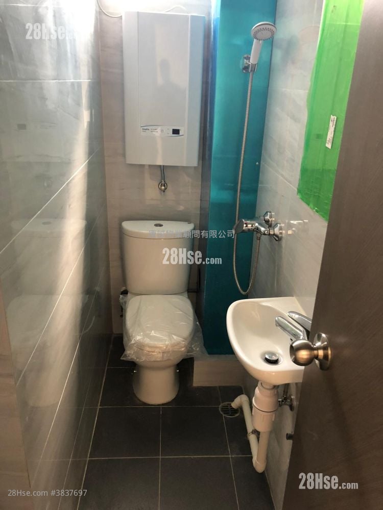 Tak Tin Estate Rental 1 Bedroom , 1 Bathroom 265 ft²
