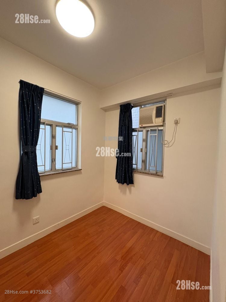 Fu Bong Mansion Rental 2 Bedrooms , 1 Bathroom 351 ft²