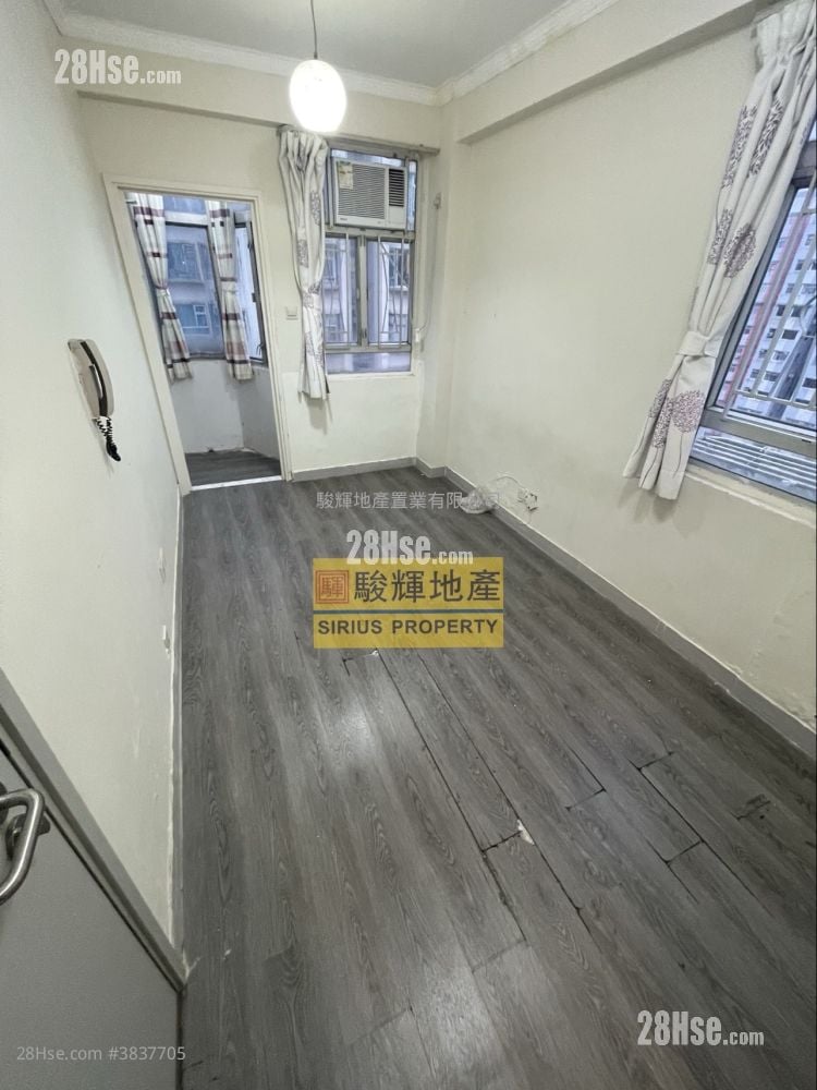 Tung On Court Rental 193 ft²