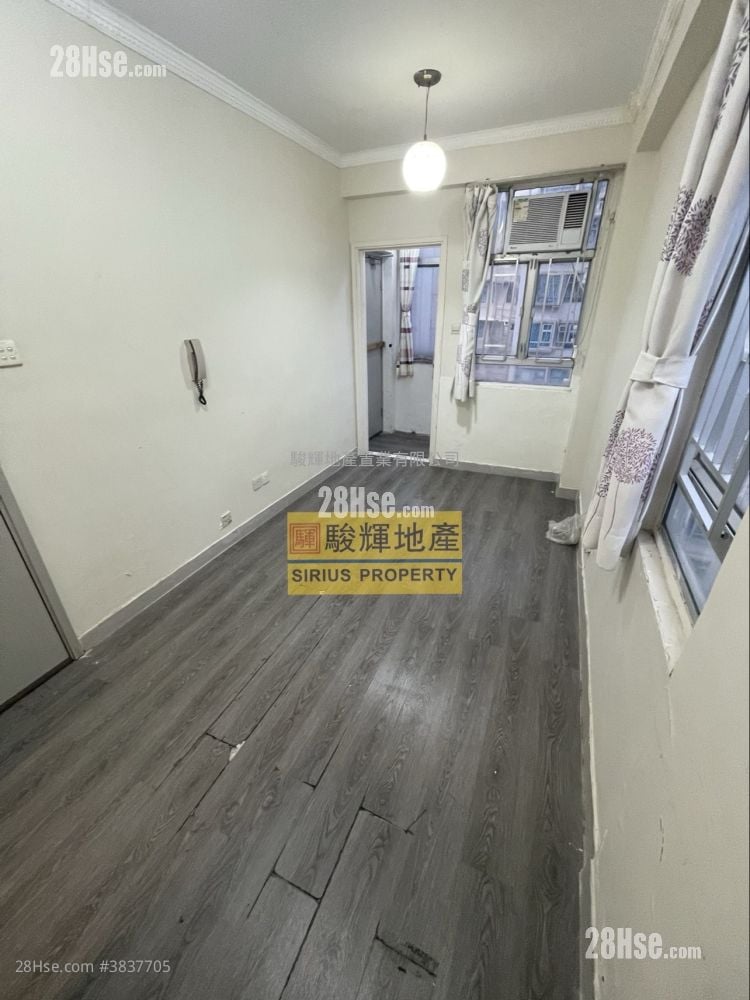 Tung On Court Rental 193 ft²
