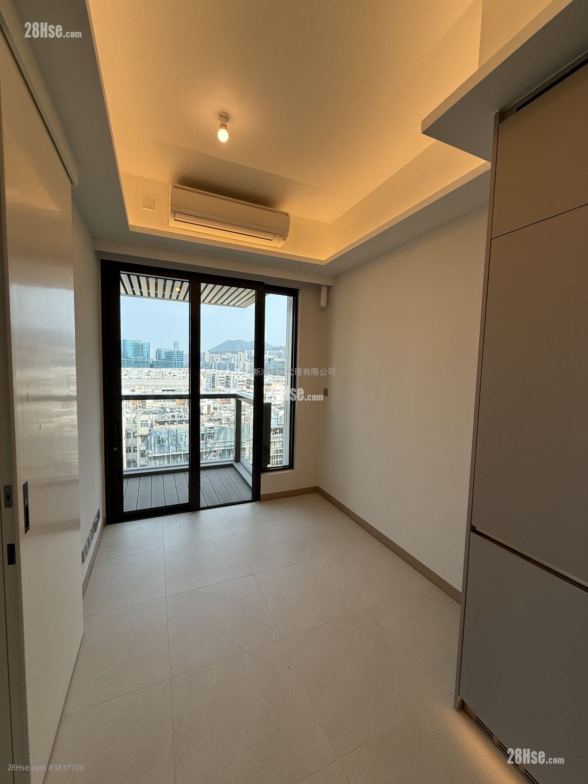 Baker Circle Euston Rental 2 Bedrooms , 1 Bathroom 374 ft²
