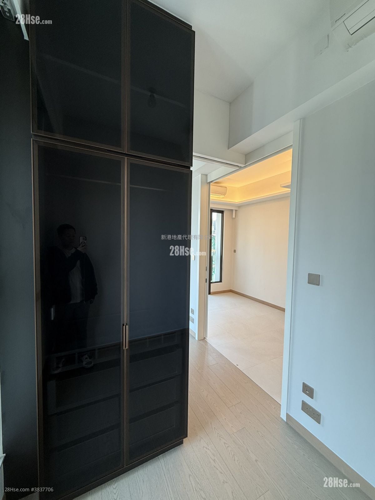 Baker Circle Euston Rental 2 Bedrooms , 1 Bathroom 374 ft²