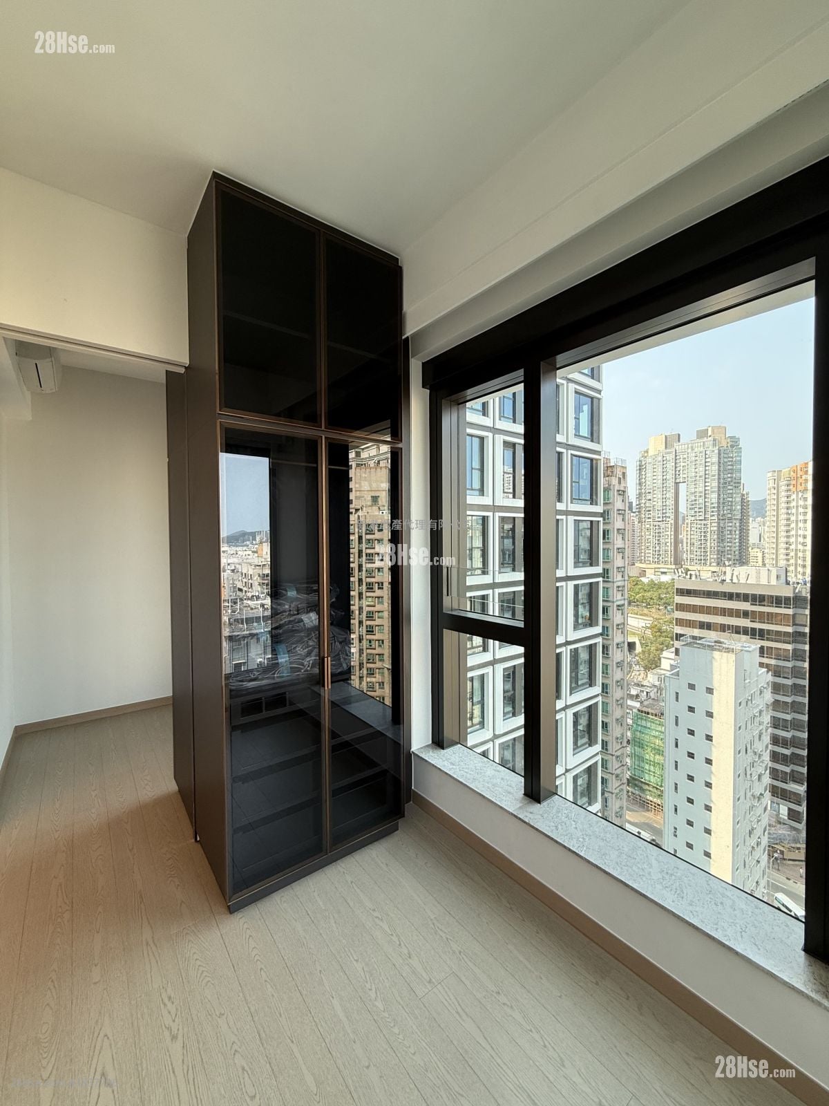 Baker Circle Euston Rental 2 Bedrooms , 1 Bathroom 374 ft²