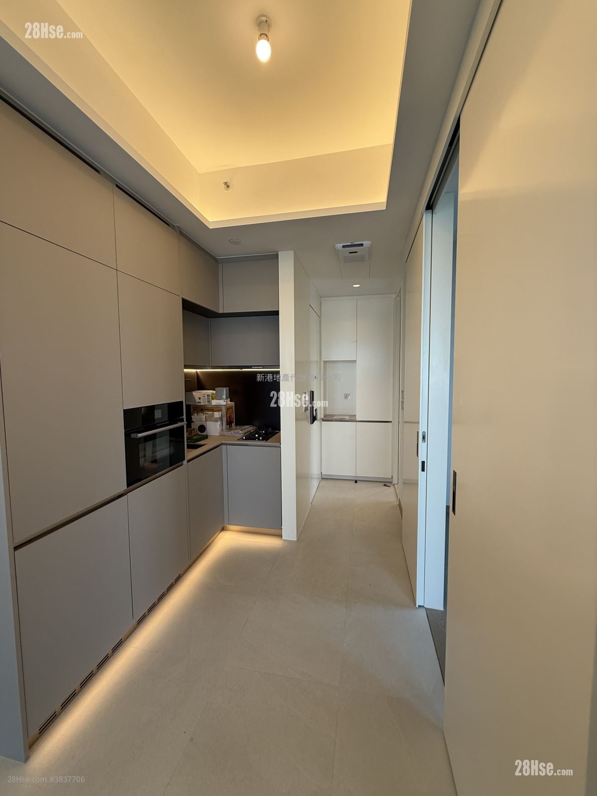 Baker Circle Euston Rental 2 Bedrooms , 1 Bathroom 374 ft²