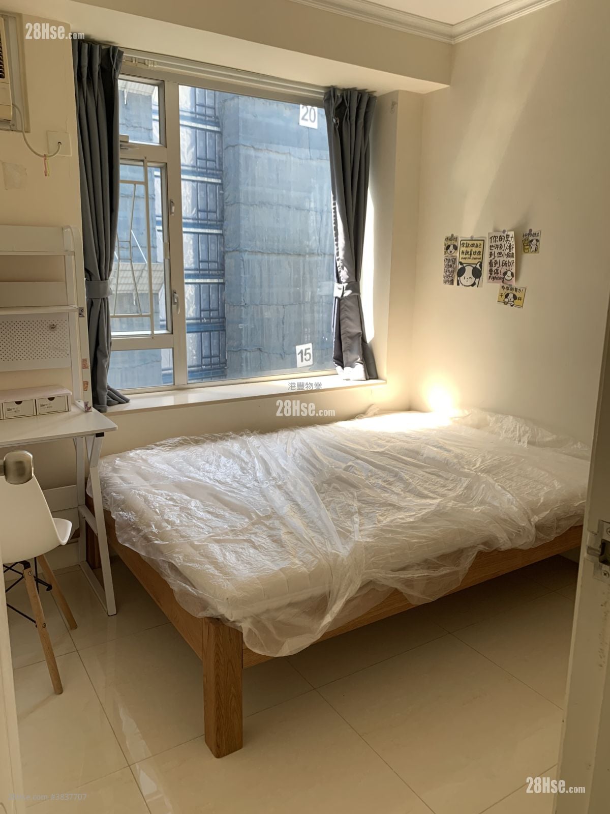 City Garden Rental 3 Bedrooms , 2 Bathrooms 807 ft²