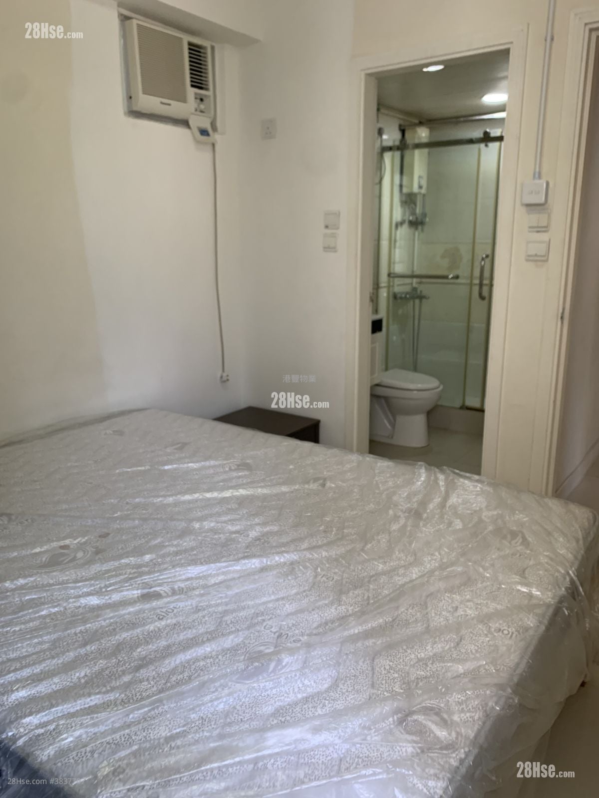 City Garden Rental 3 Bedrooms , 2 Bathrooms 807 ft²