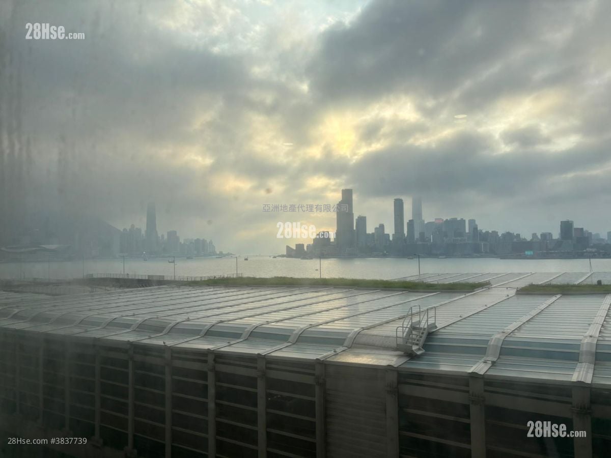 City Garden Sell 1,032 ft²
