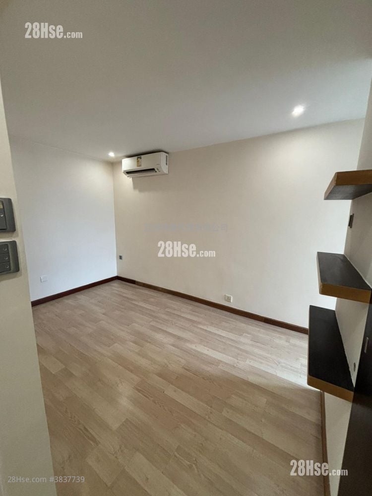 City Garden Sell 1,032 ft²