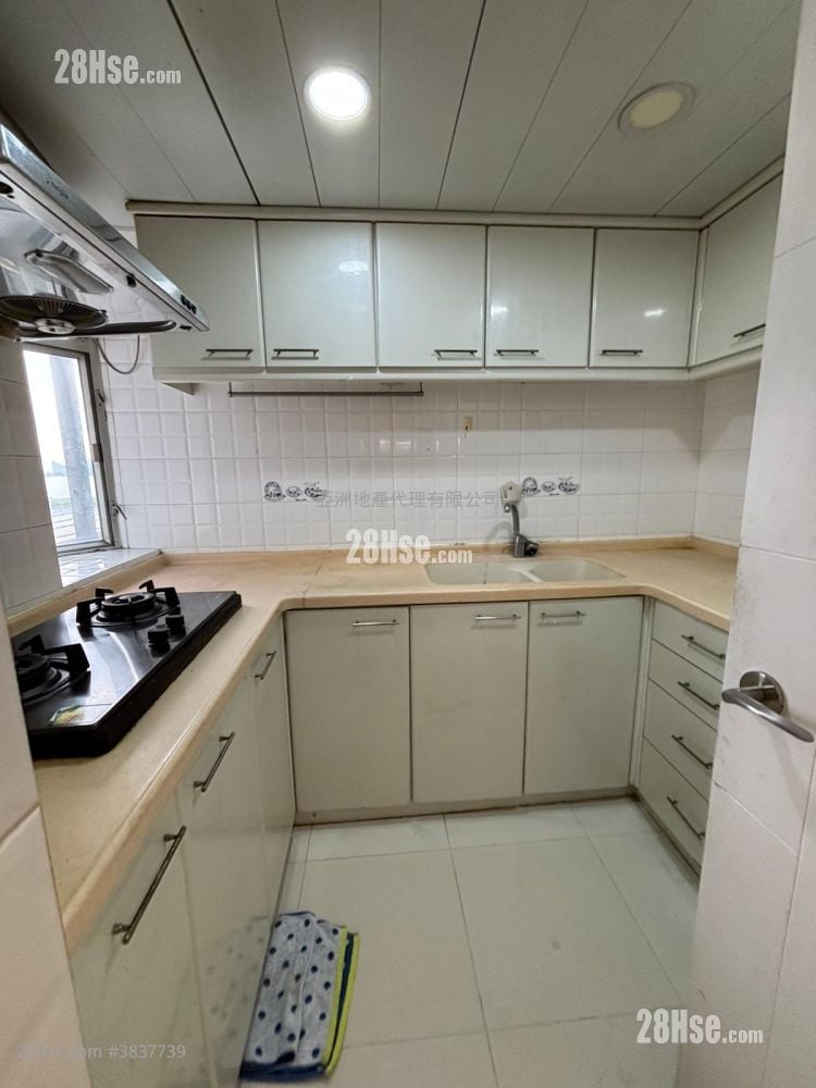 City Garden Sell 1,032 ft²