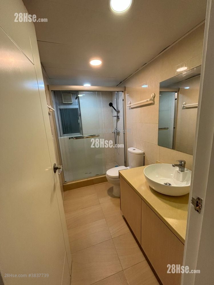 City Garden Sell 1,032 ft²