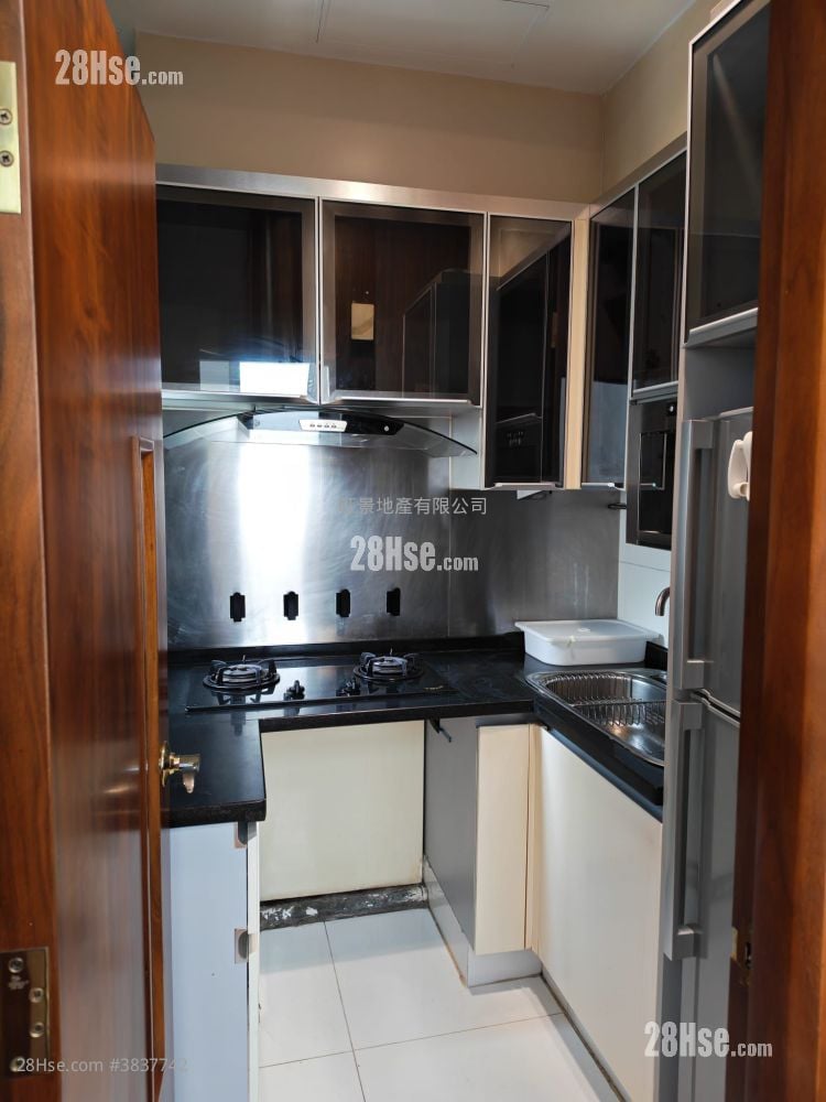 Grand Garden Rental 2 Bedrooms 475 ft²