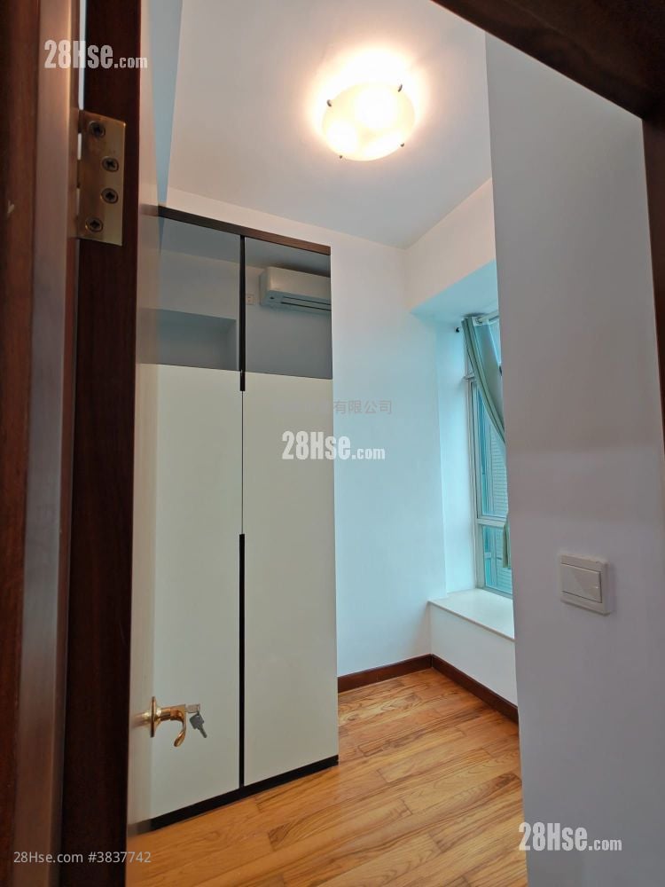 Grand Garden Rental 2 Bedrooms 475 ft²