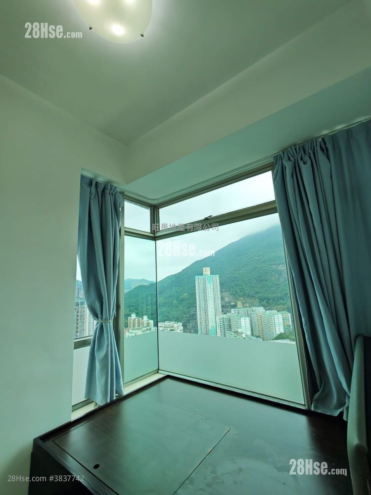 Grand Garden Rental 2 Bedrooms 475 ft²