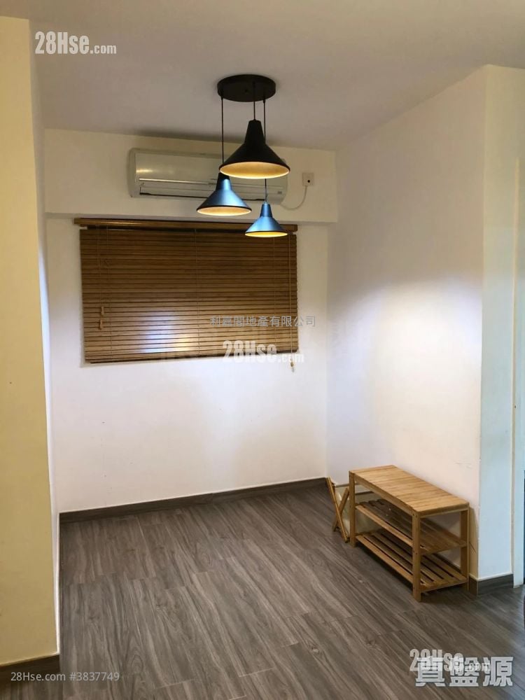 Maritime Bay Sell 2 Bedrooms 432 ft²