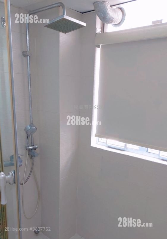 Apartment Sell 2 Bedrooms , 1 Bathroom 380 ft²