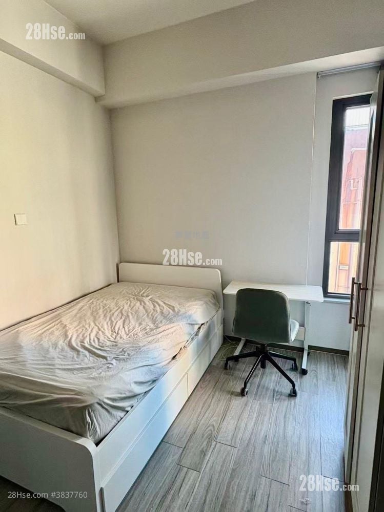Novum Point Rental Studio , 1 Bathroom 181 ft²
