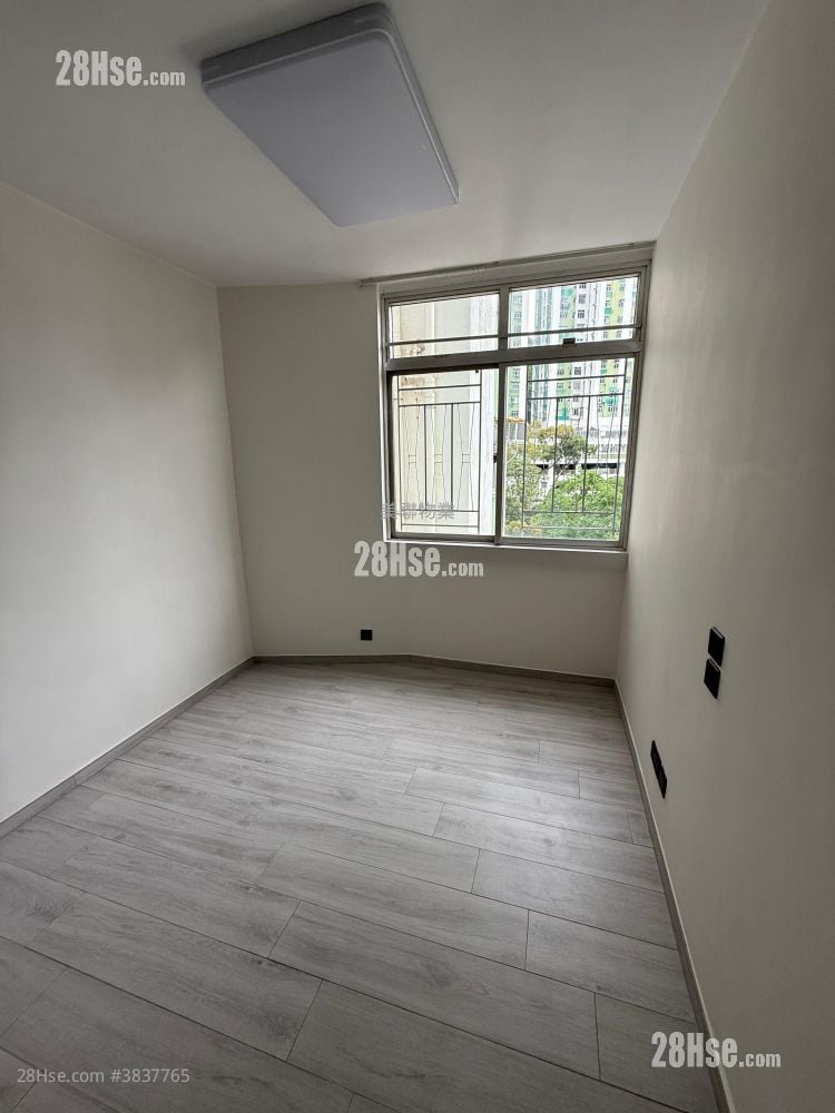 Allway Garden Sell 2 Bedrooms , 1 Bathroom 550 ft²