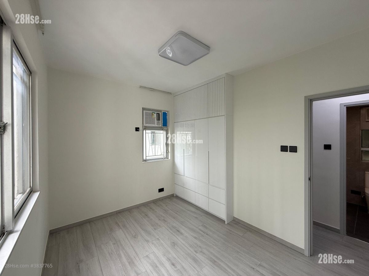 Allway Garden Sell 2 Bedrooms , 1 Bathroom 550 ft²
