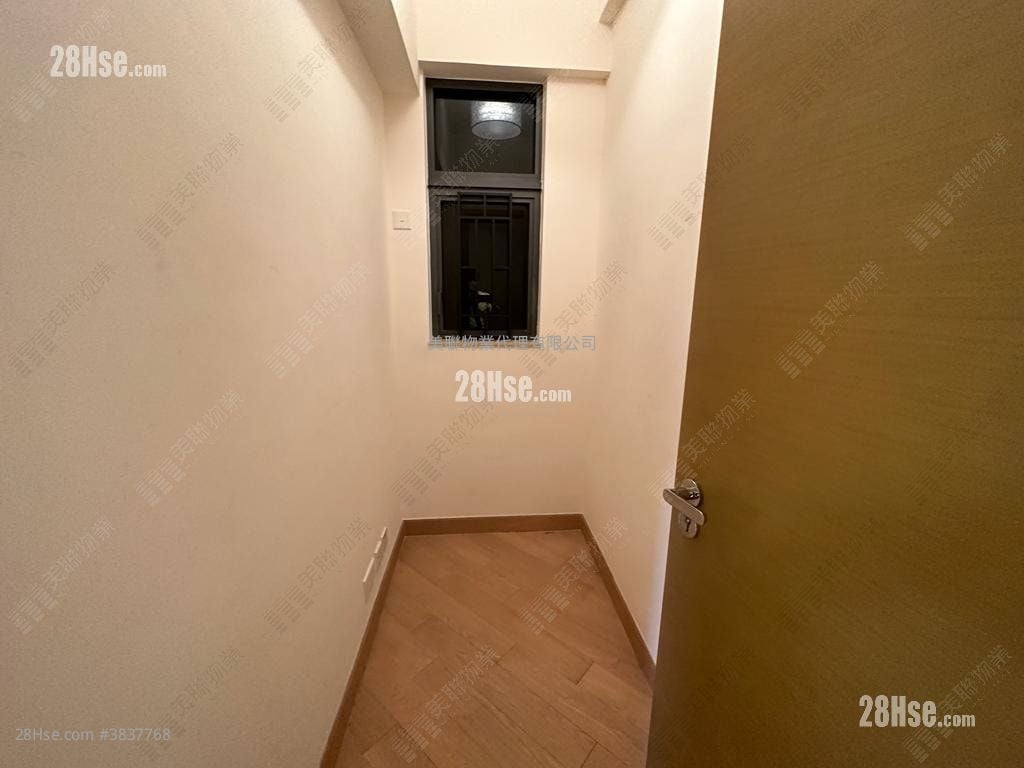 The Wings Sell 3 Bedrooms , 3 Bathrooms 837 ft²
