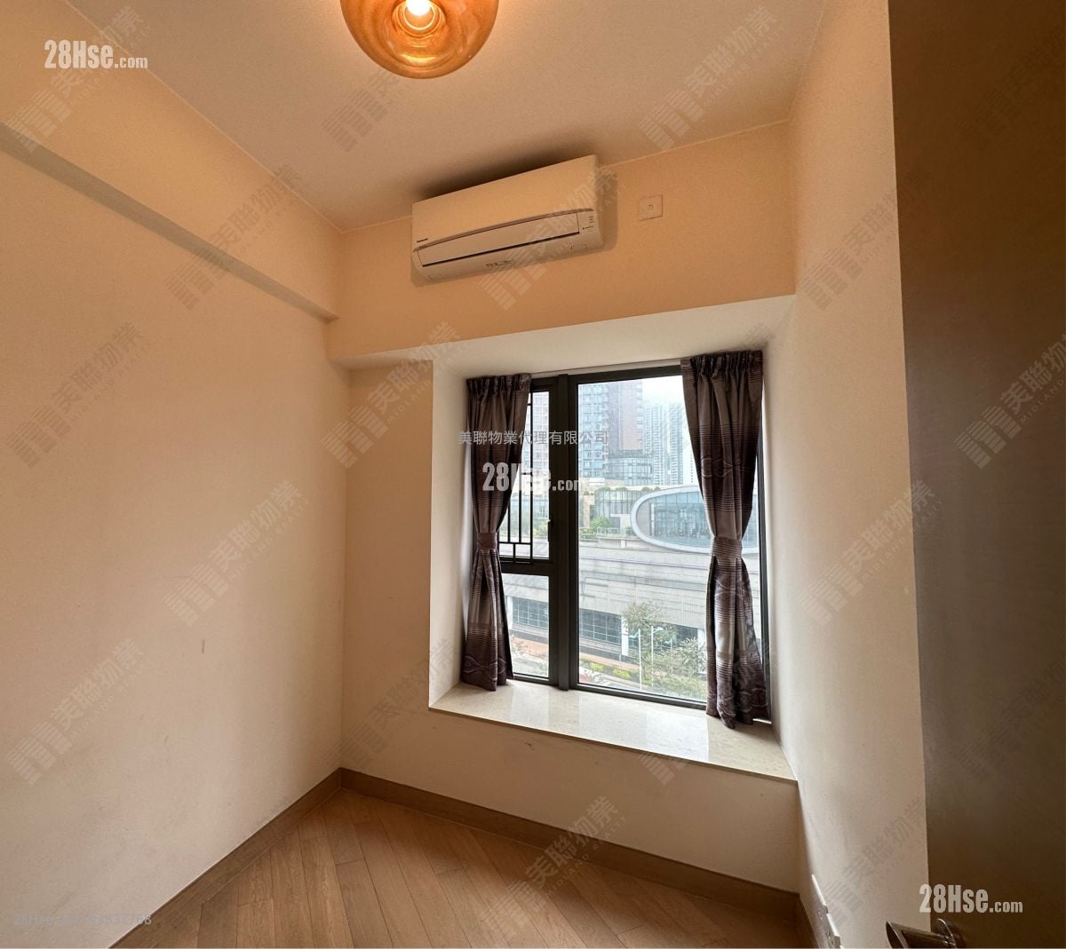 The Wings Sell 3 Bedrooms , 3 Bathrooms 837 ft²