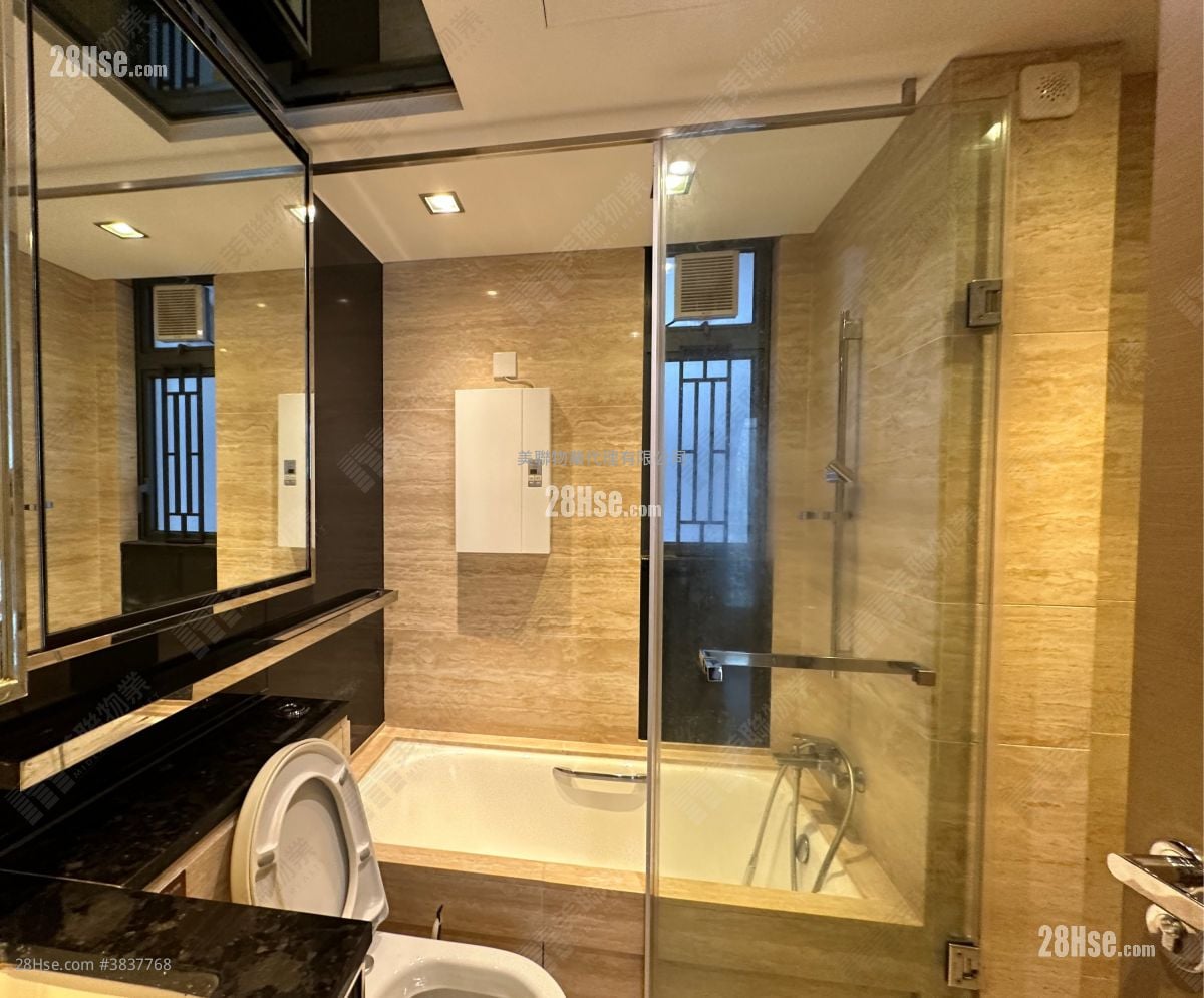 The Wings Sell 3 Bedrooms , 3 Bathrooms 837 ft²