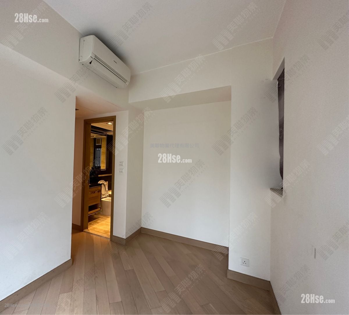 The Wings Sell 3 Bedrooms , 3 Bathrooms 837 ft²