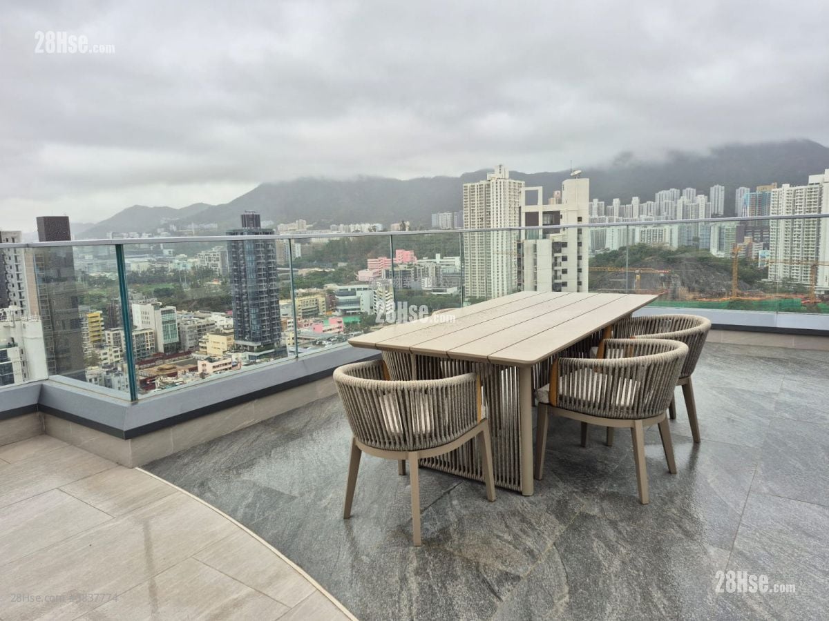 Eight Southpark Rental 2 Bedrooms , 1 Bathroom 351 ft²